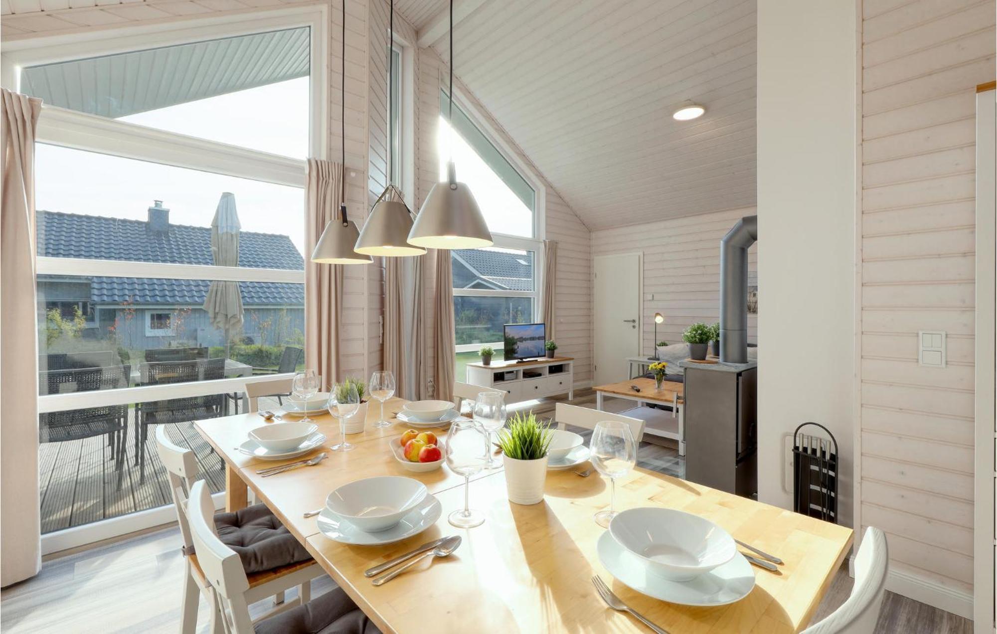 Stunning Home In Krems Ii-Warderbrueck With Wifi Gols Exterior foto