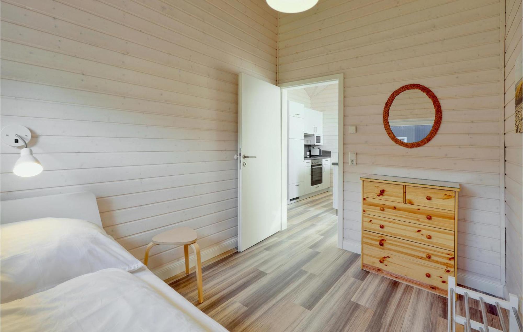 Stunning Home In Krems Ii-Warderbrueck With Wifi Gols Exterior foto