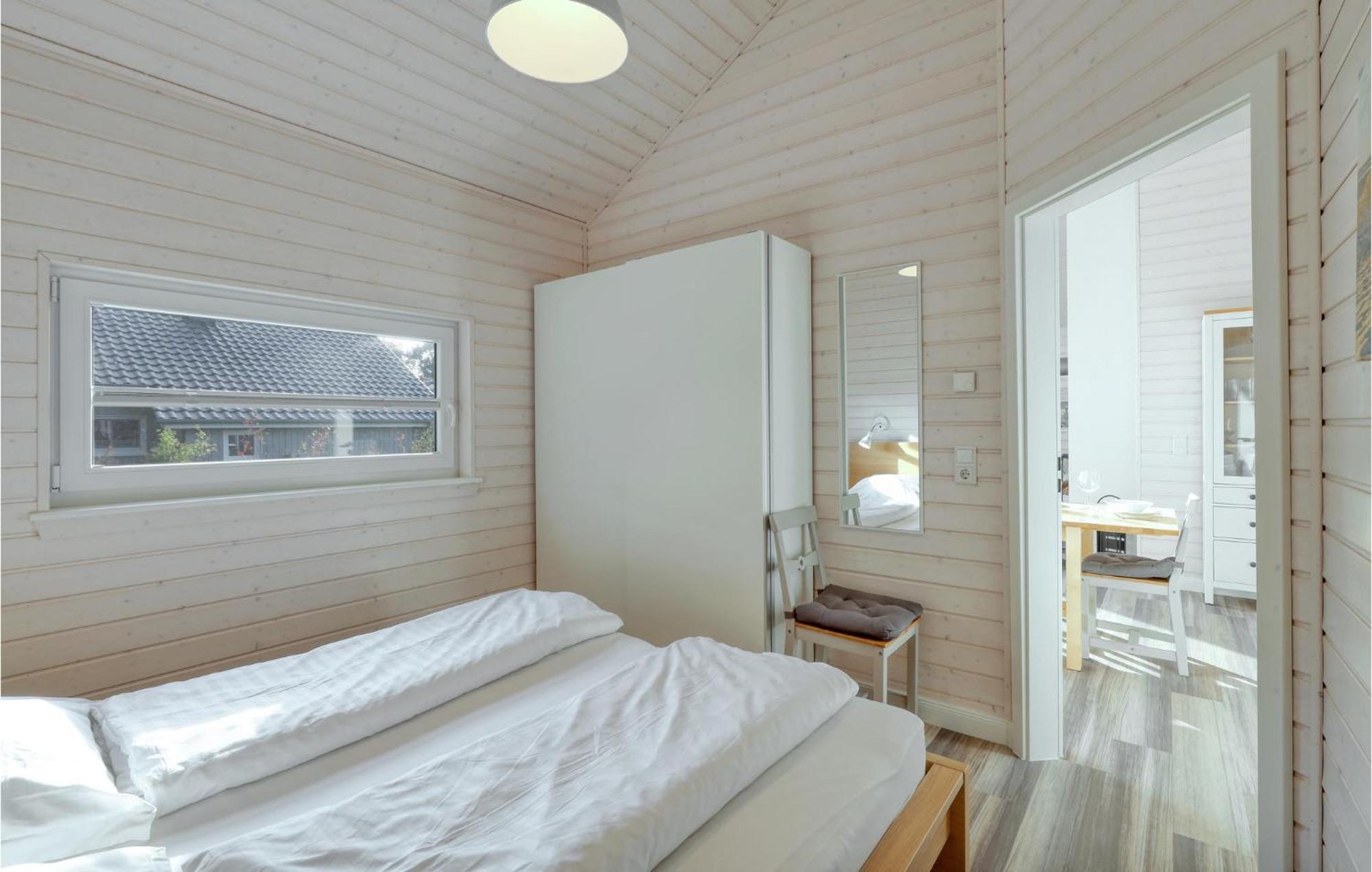 Stunning Home In Krems Ii-Warderbrueck With Wifi Gols Exterior foto