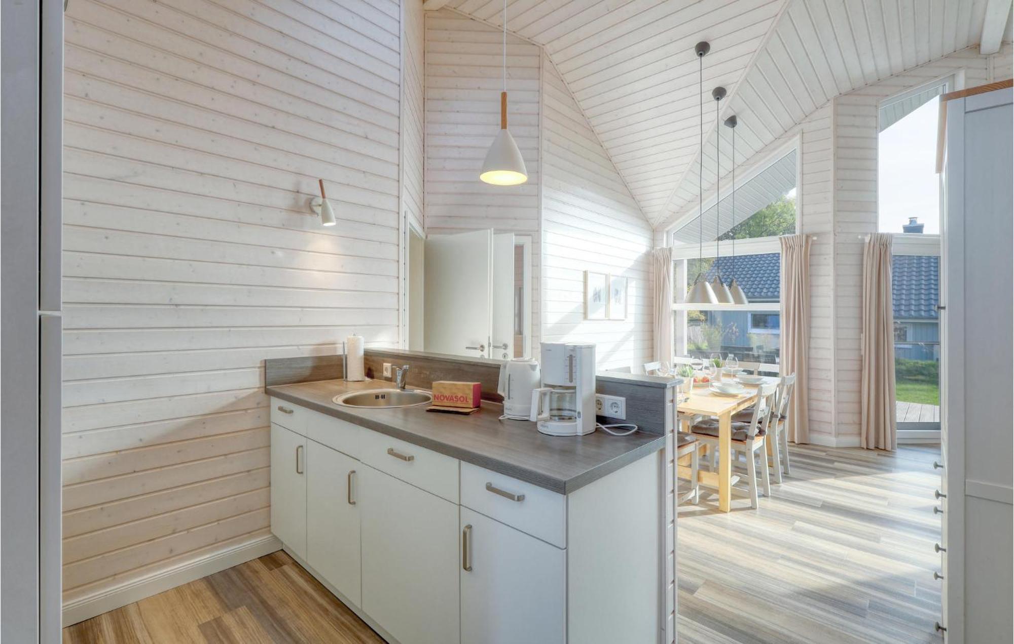 Stunning Home In Krems Ii-Warderbrueck With Wifi Gols Exterior foto